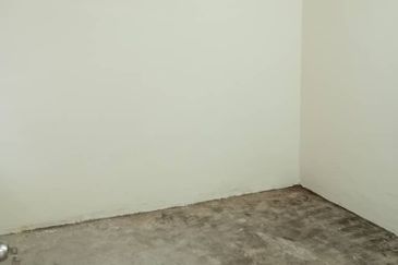 Taman Cuepacs Shop for Sale