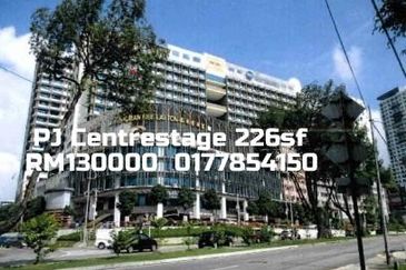 Pj Centrestage Apartment