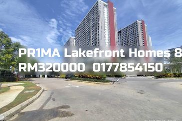 PR1MA Lakefront Homes