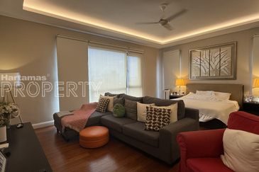 A Grand Bungalow Contemporary Designed for Space, Style & Generations