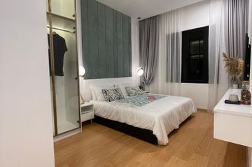 Gravit8 @ Klang South