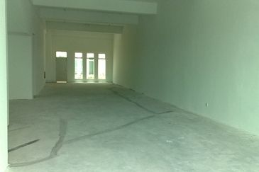 Taman Seraya near Taman Muda 3 storey shop ( 3 Adjoining ) 60 x 70