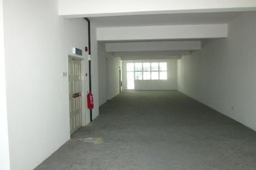 Taman Seraya near Taman Muda 3 storey shop ( 3 Adjoining ) 60 x 70