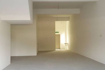Taman Seraya near Taman Muda 3 storey shop ( 3 Adjoining ) 60 x 70