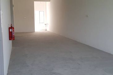 Taman Seraya near Taman Muda 3 storey shop ( 3 Adjoining ) 60 x 70