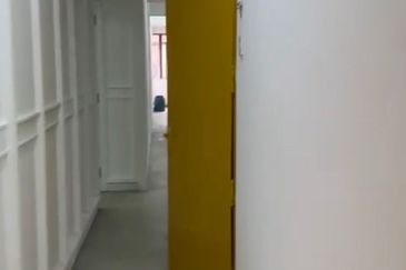 Jalan Ipoh 1st Floor Office ( Main Road )