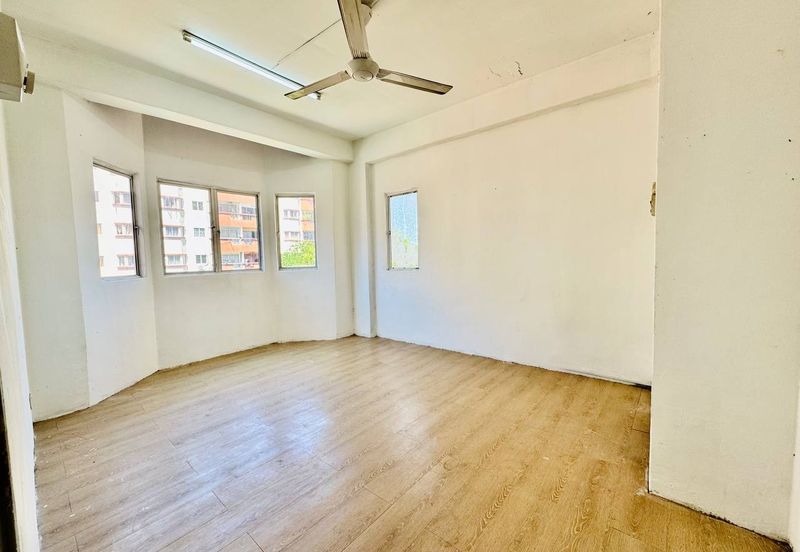 Amazing Height Apartment