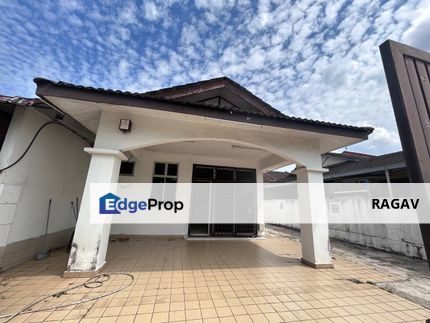 Charming Single Storey Terrace End Lot with Land in Taman Melawati Skudai, Johor, Skudai