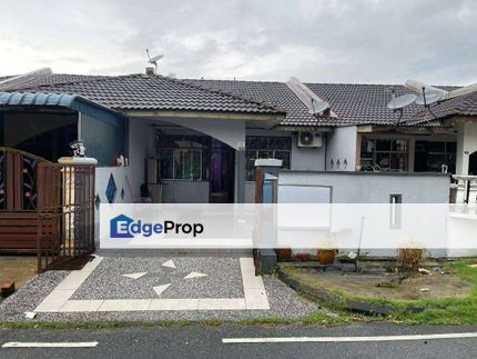 Charming Single Storey Home in Taman Sutera Saleng for Sale, Johor, Senai