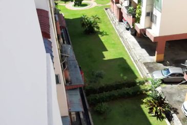 La Villas Condominium