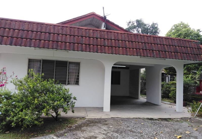 Ampang, Off Ulu Kelang Single Storey Bungalow For Sale