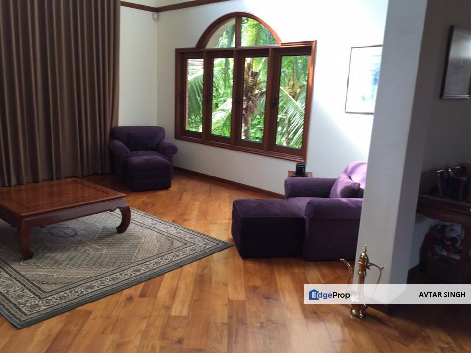 Jalan Pimping, Ukay Heights, Ampang 3 Storey Bungalow For Rent, Selangor, Ampang