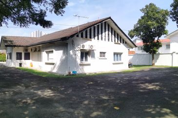 Titiwangsa Spacious Single Storey Bungalow For Sale