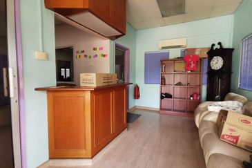 Titiwangsa Spacious Single Storey Bungalow For Sale