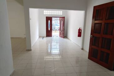 2 Storey Bungalow @ Kuala Ampang, Hulu Klang For Rent