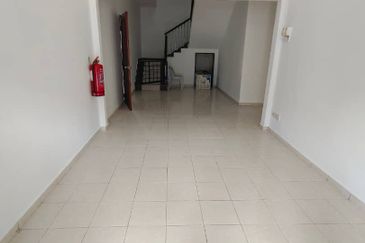 2 Storey Bungalow @ Kuala Ampang, Hulu Klang For Rent
