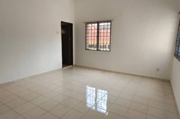 2 Storey Bungalow @ Kuala Ampang, Hulu Klang For Rent