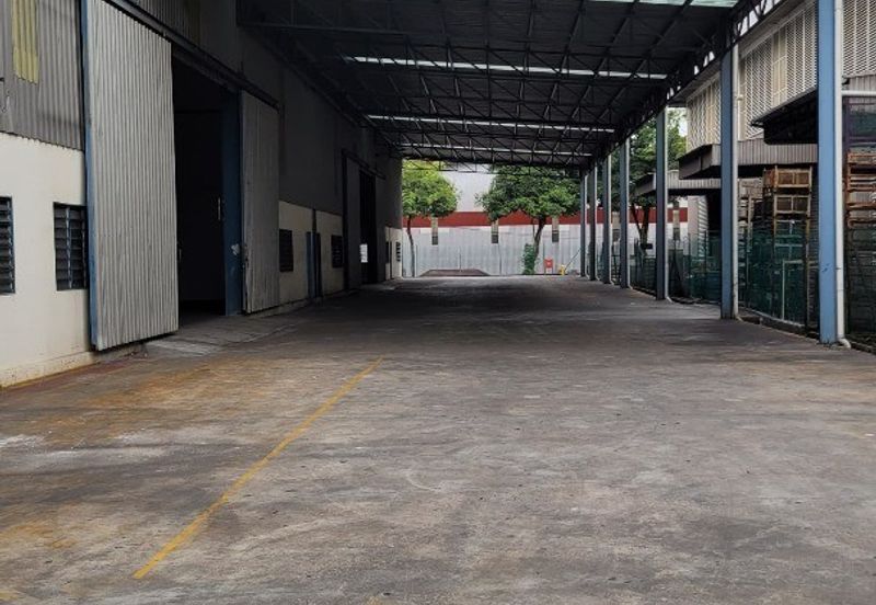 Bandar Bukit  Beruntung 2 Adjoining Warehouse for Rent