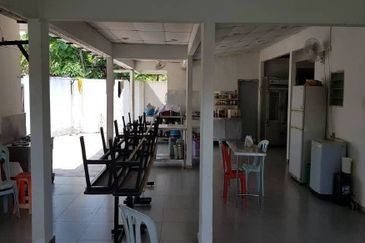 Titiwangsa 2 Storey Bungalow For Rent