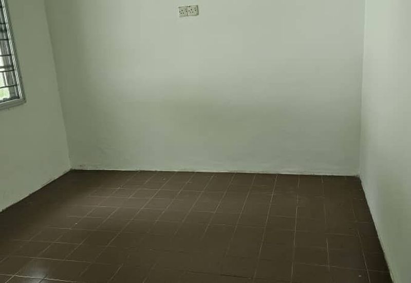 Single Storey Colonial Bungalow For Sale