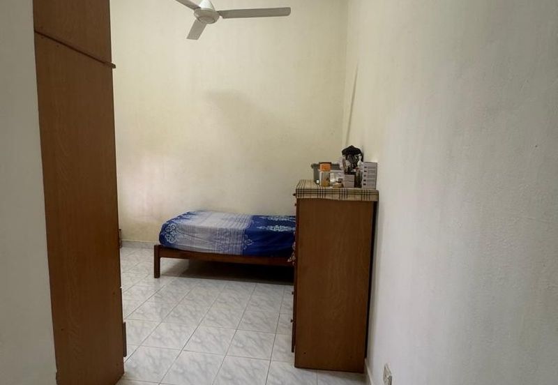 Ampang, Kg. Tasek Permai Single Storey Semi-Detached House For Sale 