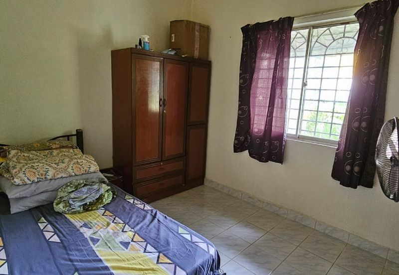 Ampang, Kg. Tasek Permai Single Storey Semi-Detached House For Sale 