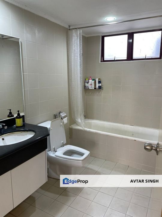 Desa Bangsar Ria Condominium with Damansara Heights View for Sale, Kuala Lumpur, Bangsar