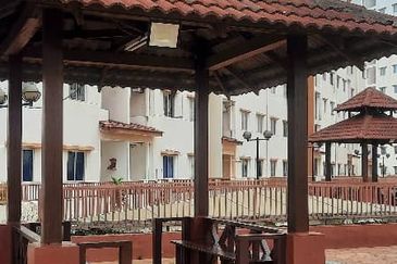 Bayu Puteri Apartment