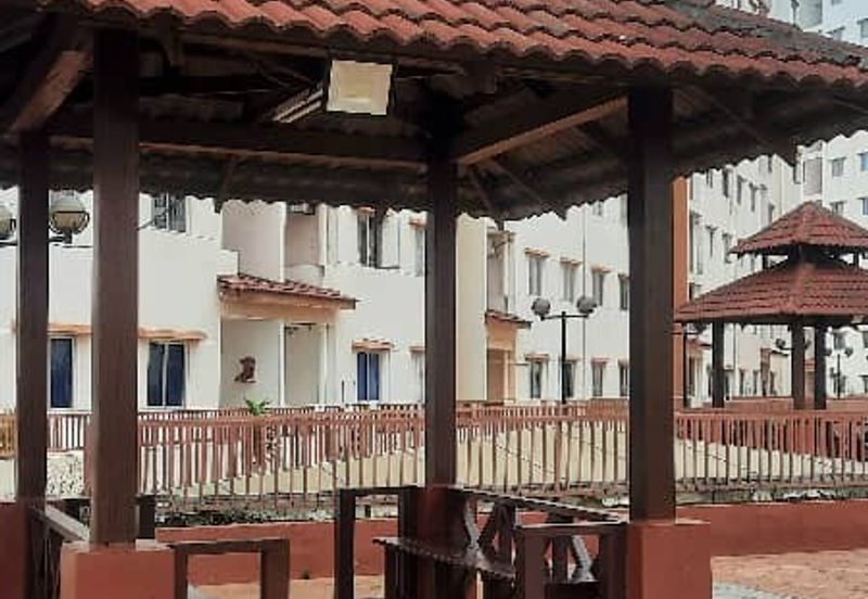 Bayu Puteri Apartment