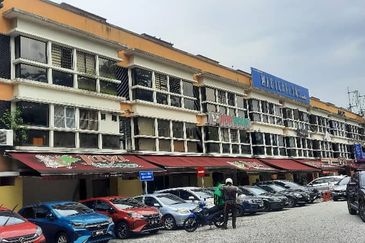 Bayu Puteri Apartment