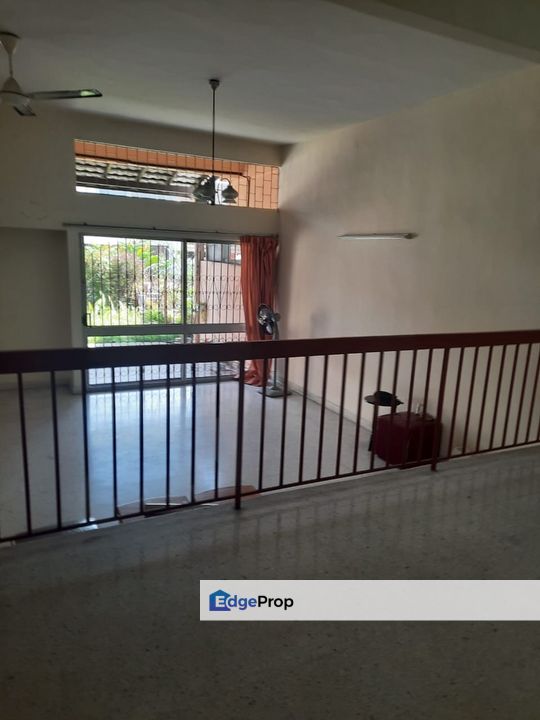 Sek19 pj behind SS2/72 condos, reno aircons near field PuayChai sch, Selangor, Petaling Jaya