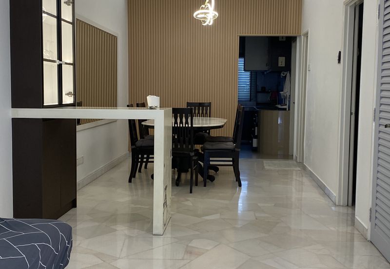 Cosy 2 Storey House @ Ara Damansara