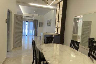 Cosy 2 Storey House @ Ara Damansara