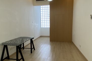 Atilia, Ara Damansara