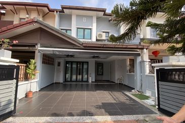 Atilia, Ara Damansara