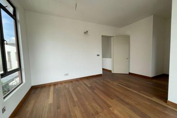 The Canal Garden South, Horizon Hills