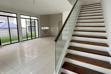 The Canal Garden South, Horizon Hills