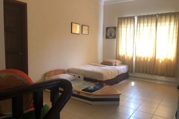 Taman Tasik Semenyih (Lake Residence)