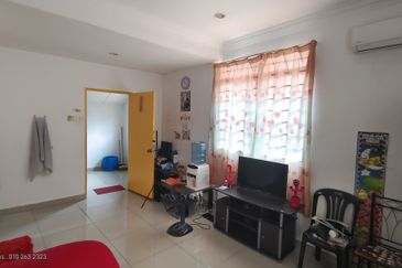 Taman Tasik Semenyih (Lake Residence)