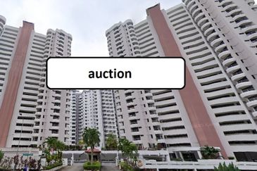 Twin Towers, Ratu Mutiara