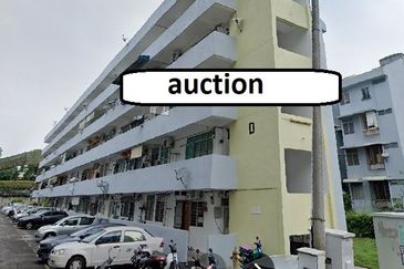 Taman Sri Setia Flat