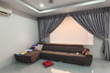 Taman Anggerik Villa