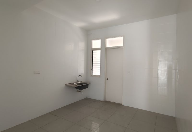 Cradleton @ Eco Majestic