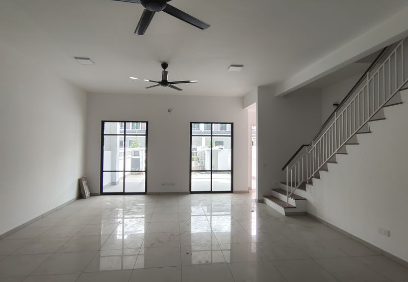 Cradleton @ Eco Majestic