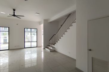 Cradleton @ Eco Majestic