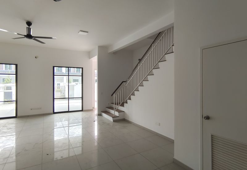 Cradleton @ Eco Majestic