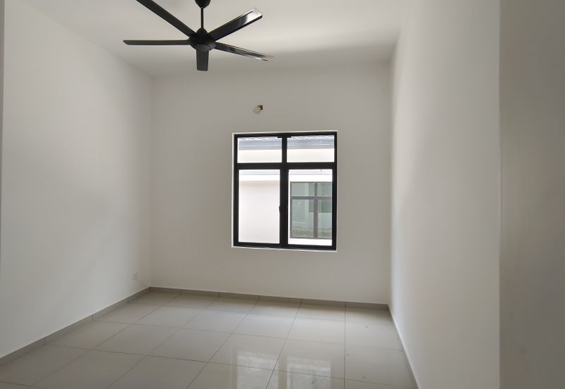 Cradleton @ Eco Majestic