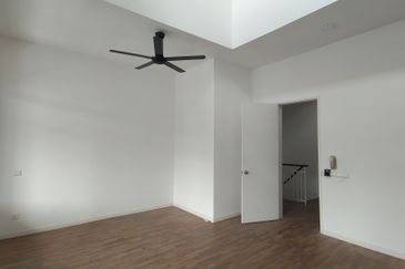 Cradleton @ Eco Majestic