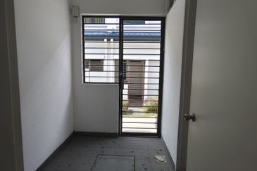 Cradleton @ Eco Majestic