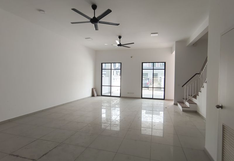 Cradleton @ Eco Majestic